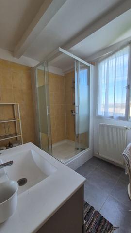 Maison contemporaine de 247 m² sur son terrain clos de 2 000m² au calme