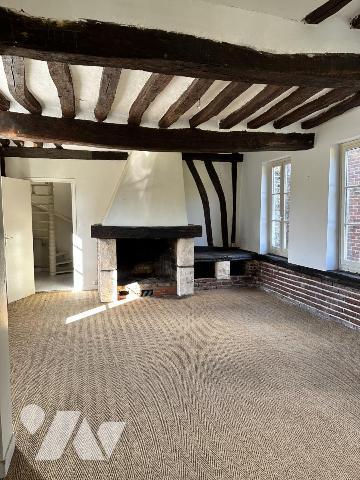 MT ST AIGNAN Village. Maison de caractère 3ch. Beau terrain.