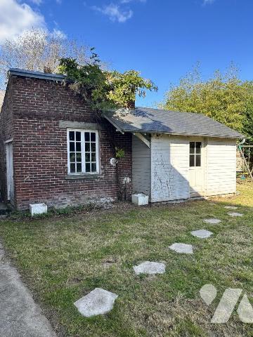 MT ST AIGNAN Village. Maison de caractère 3ch. Beau terrain.