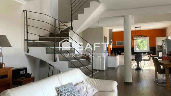 Coup de coeur !Trés belle villa vue mer avec piscine au calme et à 10mn du centre de vie de Borgo