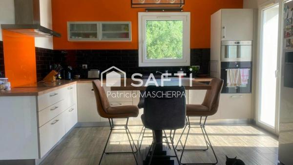 Coup de coeur !Trés belle villa vue mer avec piscine au calme et à 10mn du centre de vie de Borgo