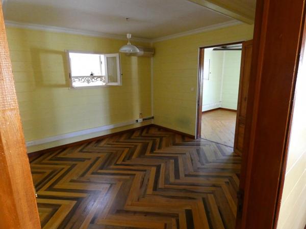 97480 Saint Joseph ensemble immobilier 15 pièce(s) 280 m2 / 610 m² clos