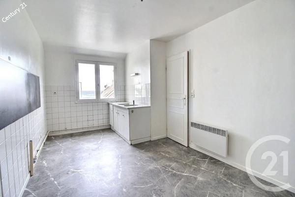 Maison à vendre  6 pièces - 105,15 m 2   CHATEAU THIERRY  - 02