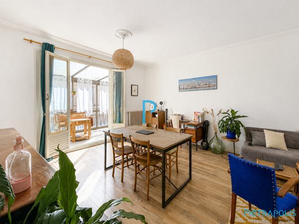 Tarare centre – Maison familiale 4 chambres avec garage, véranda et extérieur