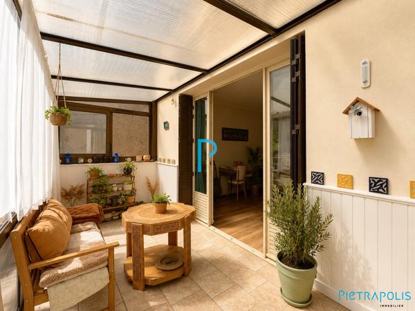 Tarare centre – Maison familiale 4 chambres avec garage, véranda et extérieur