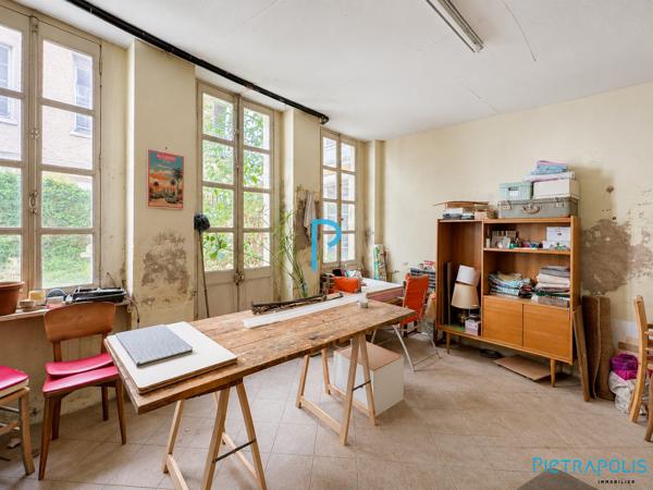 Tarare centre – Maison familiale 4 chambres avec garage, véranda et extérieur
