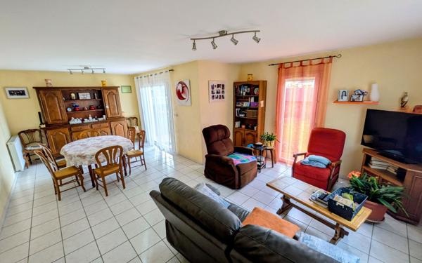 Maison à vendre    2 pièces •  Malissard