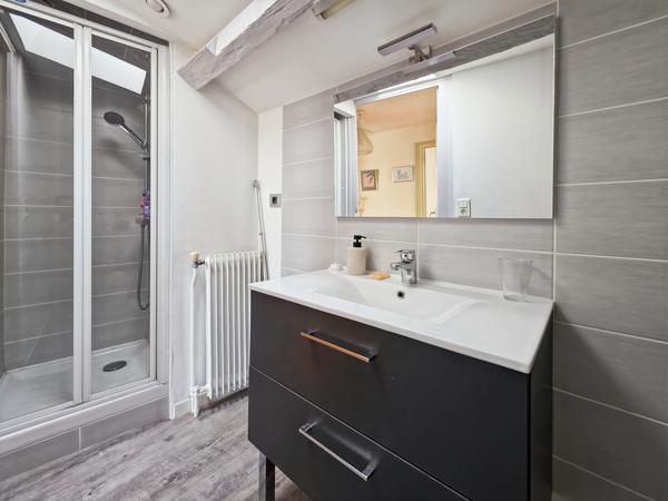 Maison 9 pièces - 235 m²