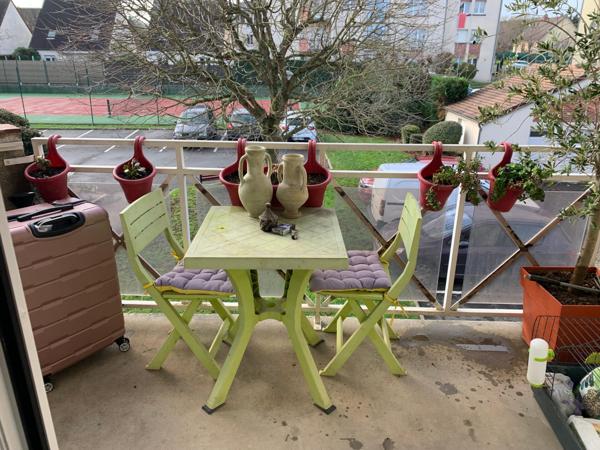 BEAU F1 TRES PROCHE DU CENTRE