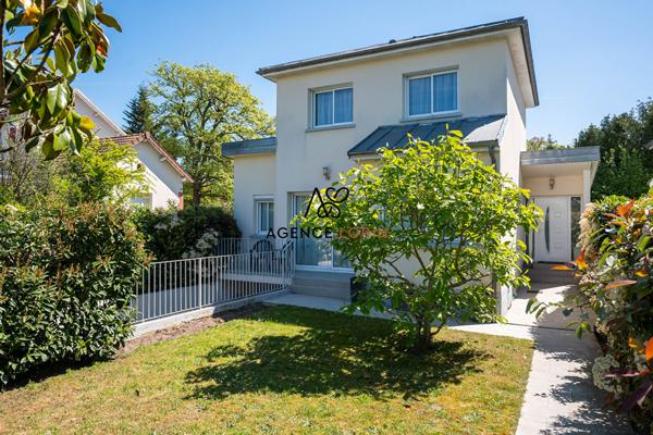 Maison Le Vésinet - 5 pièces - 120 m² Le vesinet Maison Le Vésinet - 5 pièces - 120 m² Le vesinet