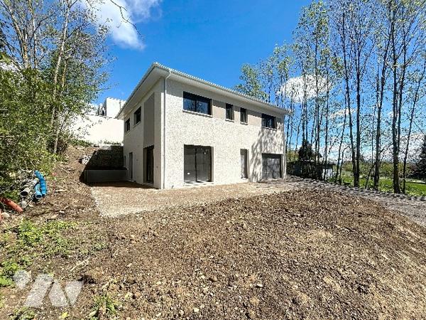 PERON en exclusivité et en frais réduits (2,5%), maison neuve de 141,80m² disponible immédiatement !