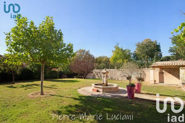 Maison à vendre 5 pièces 200 m² Cucuron