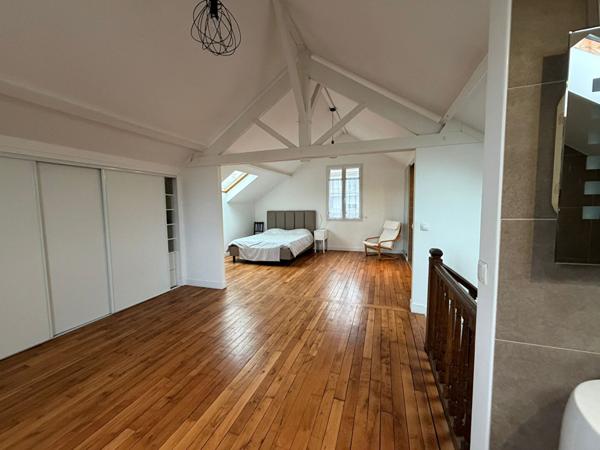 SUPERBE MEULIERE EN HYPER CENTRE