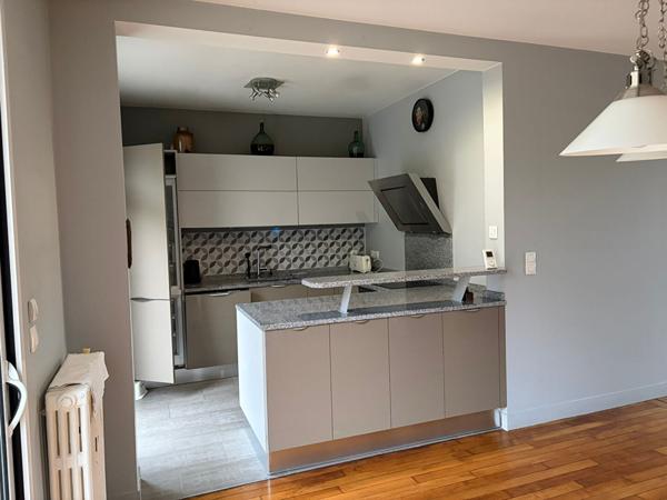 SUPERBE MEULIERE EN HYPER CENTRE