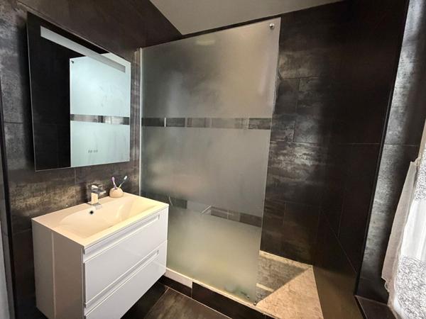 SUPERBE MEULIERE EN HYPER CENTRE