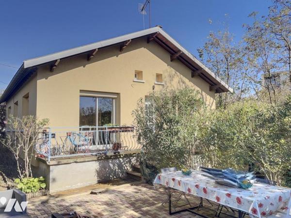 NEUVILLE SUR SAONE centre Maison T5 98m² 570m² terrain 