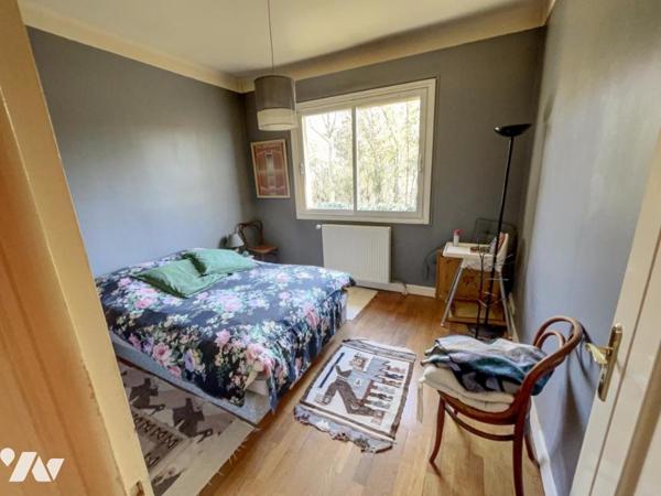 NEUVILLE SUR SAONE centre Maison T5 98m² 570m² terrain 