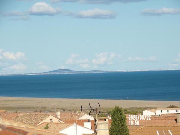 Appartement Saint Pierre La Mer 3 pièce(s) 64 m2 - VUE MER