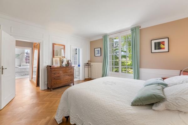 Vente Maison de luxe Divonne-les-Bains 8 Pièces 350 m²