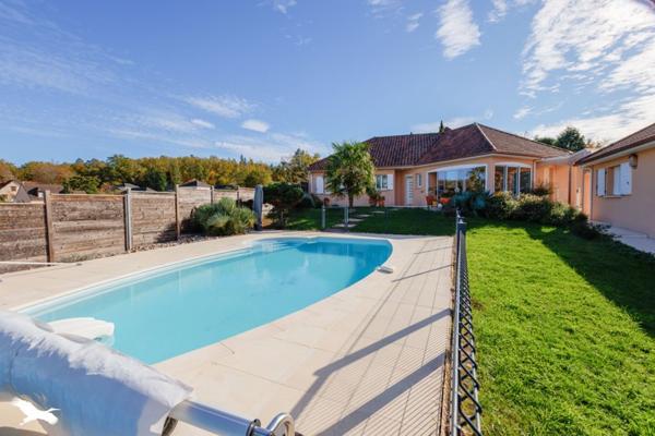 Maison à vendre |  Cosnac |  4 pièces | 134 m²