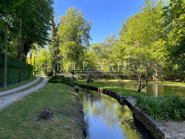 Moulin divisé en 4 logements indépendants à 50 km de Paris