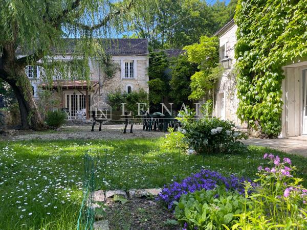Moulin divisé en 4 logements indépendants à 50 km de Paris