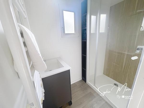 3 COTTAGES RECENTS ET MEUBLES, FORTE RENTABILITE LOCATIVE