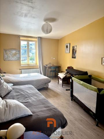 Maison de village 4 pièce(s) 2 chambre(s) 125 m²