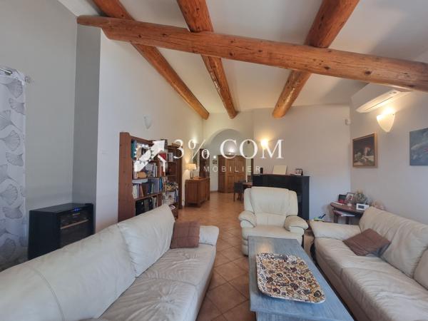 Villa
                                                                                                                                                                                                                                                                                                                        6 pièce(s)                                                                                                                                                                                                          5 chambre(s)                                                                                                                                                                                                          141  m²