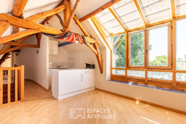 Ancien relais de poste avec logement annexe dans son écrin verdoyant