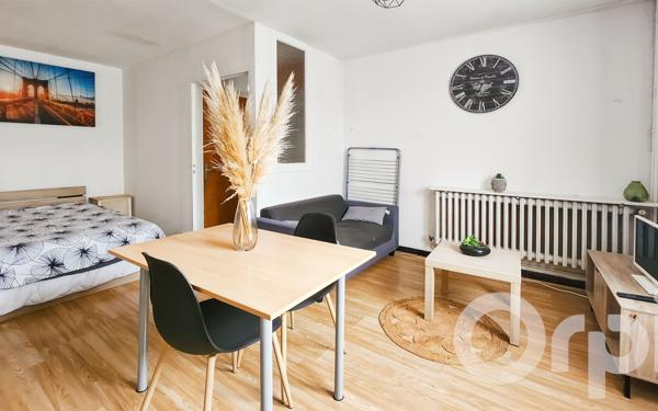 Immeuble à vendre    6 pièces •  Bourg-Saint-Andéol