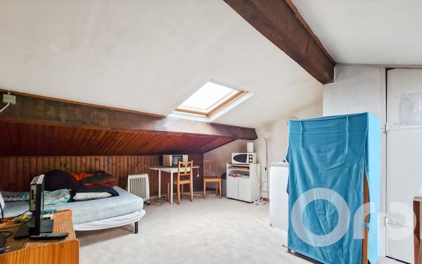 Immeuble à vendre    6 pièces •  Bourg-Saint-Andéol