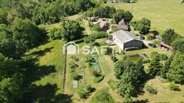 Ensemble de 2 habitations avec piscine sur 50905m2