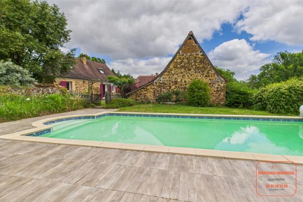 Ensemble de 2 habitations avec piscine sur 50905m2