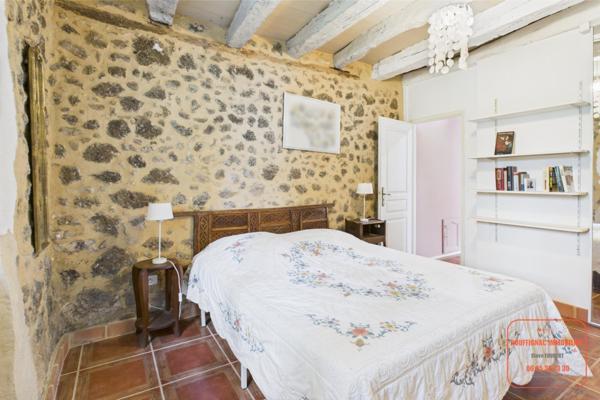 Ensemble de 2 habitations avec piscine sur 50905m2