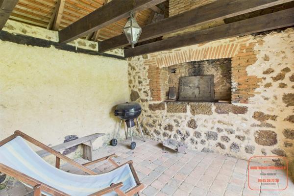 Ensemble de 2 habitations avec piscine sur 50905m2