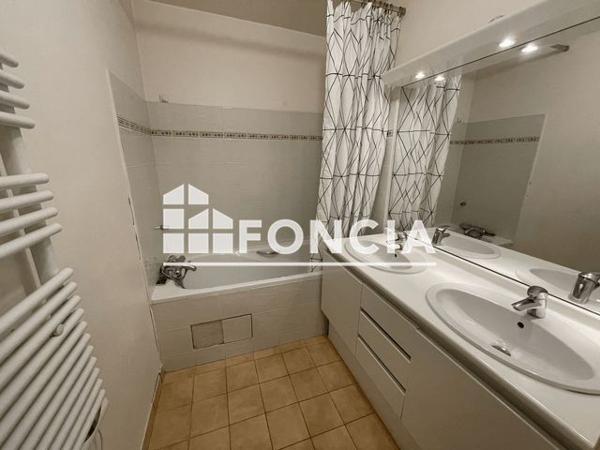 Location Appartement 3 pièces 61.5 m² - BAT 4 Saint Cyr L'ecole 78210