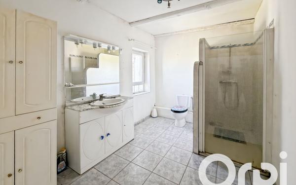 Maison à vendre    8 pièces •  Bollène