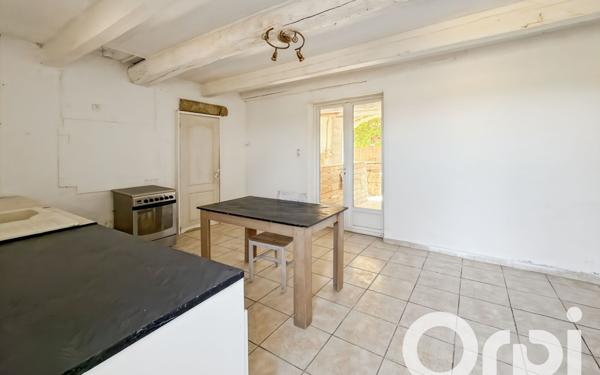 Maison à vendre    8 pièces •  Bollène