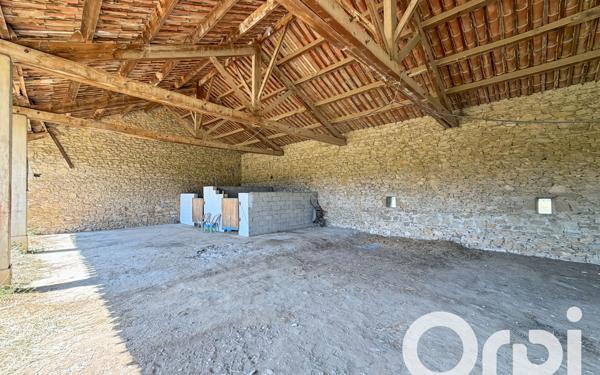 Maison à vendre    8 pièces •  Bollène