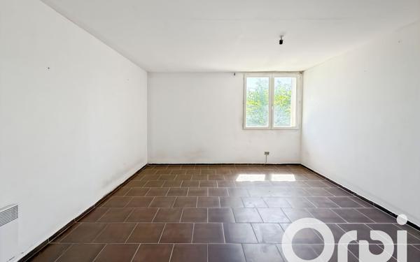 Maison à vendre    8 pièces •  Bollène