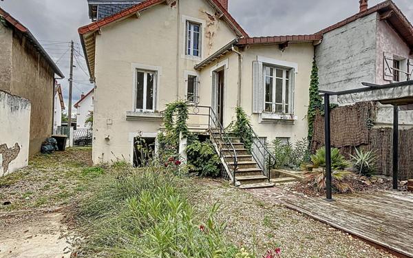 Maison à vendre    4 pièces •  Montluçon
