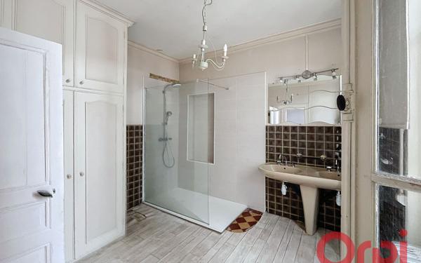 Maison à vendre    4 pièces •  Montluçon