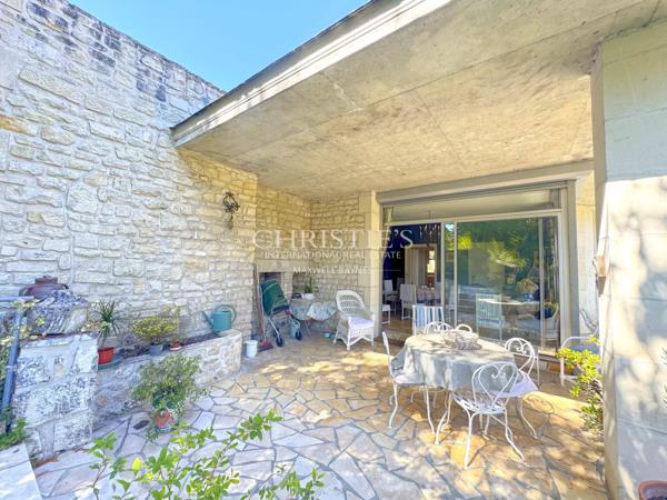 Un domaine unique à Saintes – 2 maisons, piscine et parc arboré