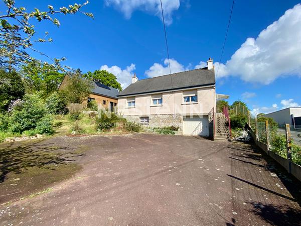 À VENDRE MAISON 2 CHAMBRES ET SOUS SOL COMPLET À COMBOURG