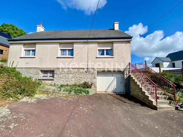 À VENDRE MAISON 2 CHAMBRES ET SOUS SOL COMPLET À COMBOURG