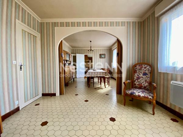 À VENDRE MAISON 2 CHAMBRES ET SOUS SOL COMPLET À COMBOURG