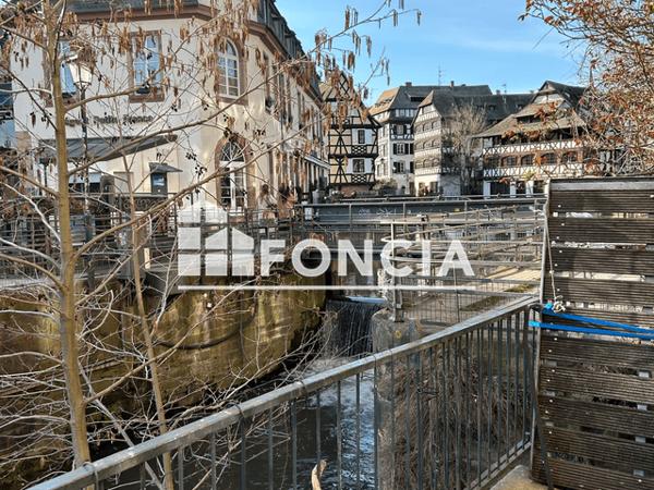 Location Local commercial 2 pièces 48.31 m² - 4 RUE DES DENTELLES Strasbourg 67000