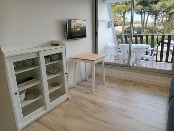 Studio cabine entièrement rénové avec parking