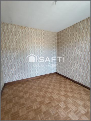 Maison à rénover avec grand terrain !